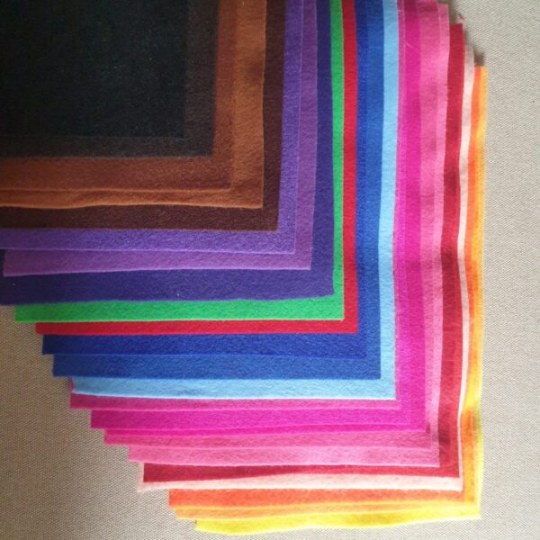 Pâslă color 20 x 30 cm diverse culori